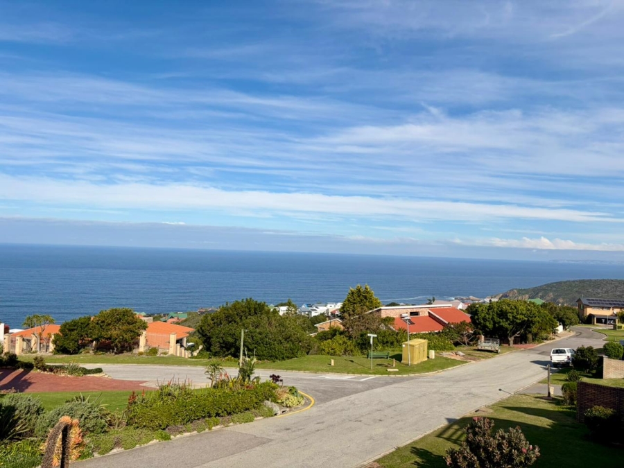 4 Bedroom Property for Sale in Herolds Bay Western Cape